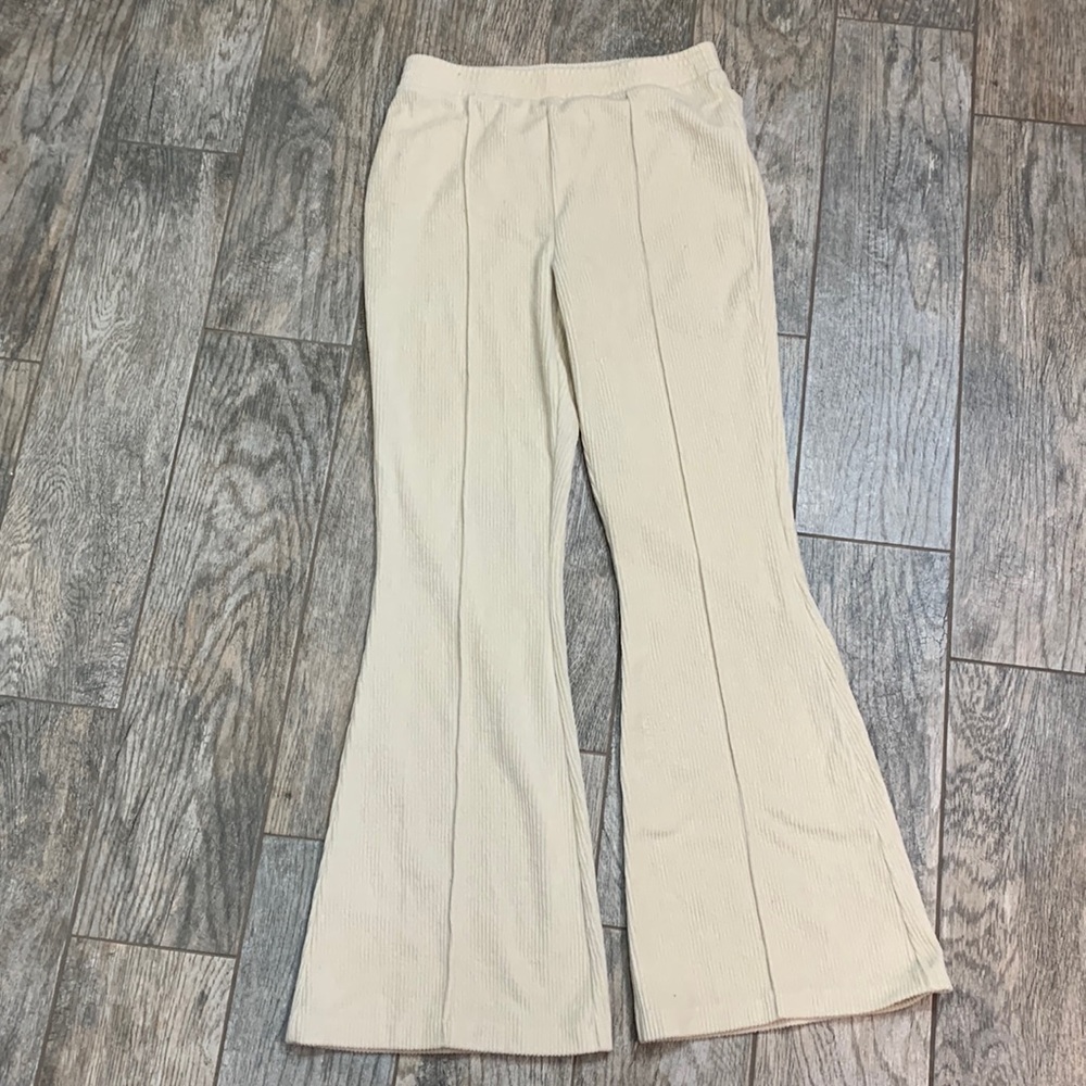 Aeri groove on ribbed velour flare pants - Picture 1 of 8